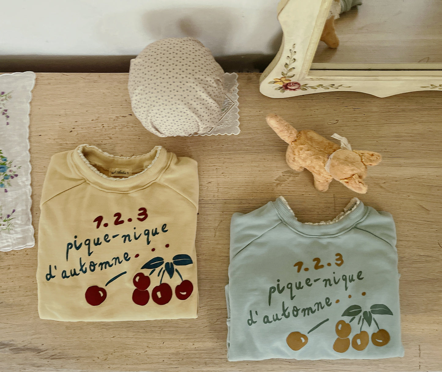 Pique-Nique Sweatshirt, Butter
