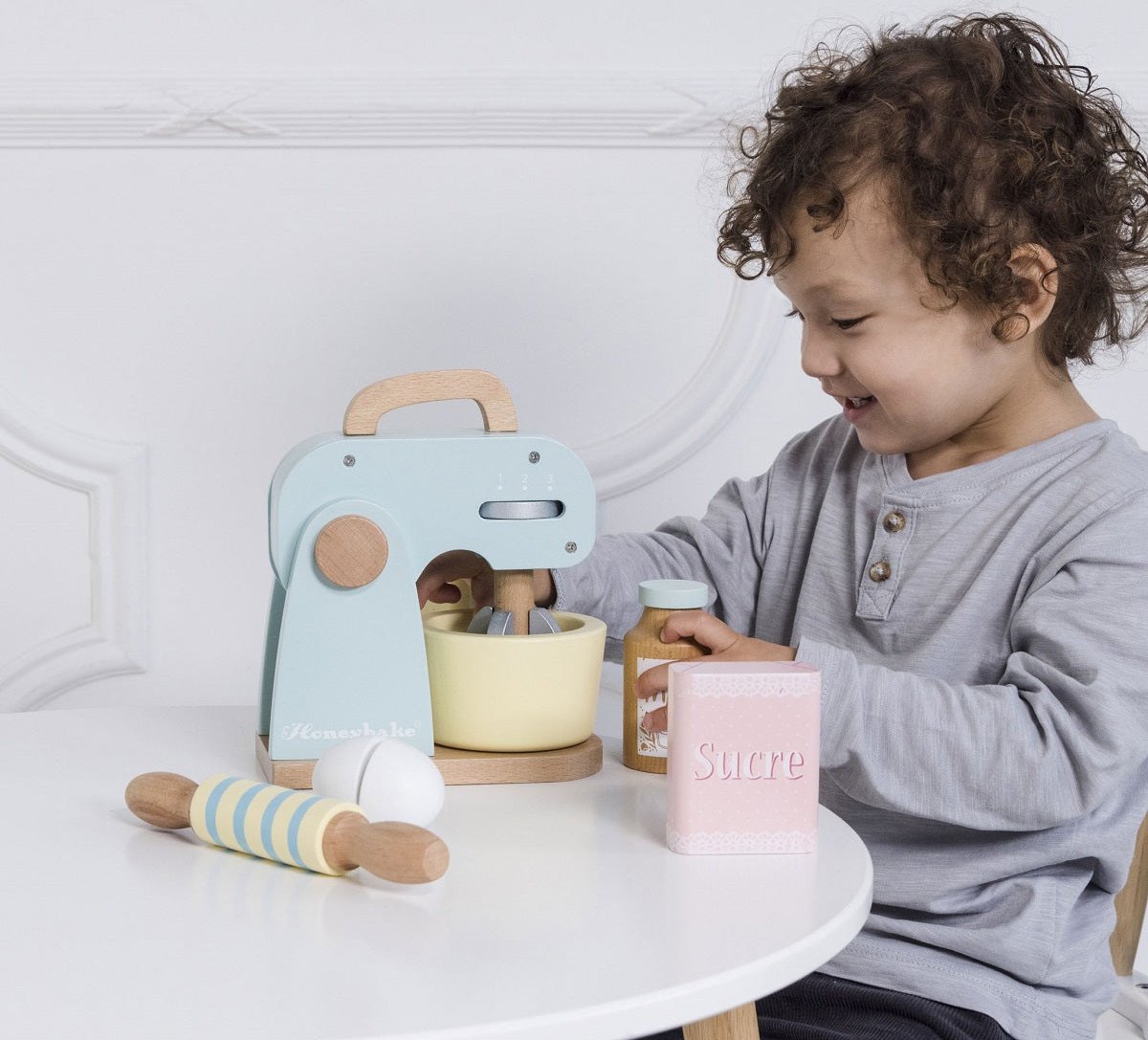 Le Toy Van Roleplay Mixer Set