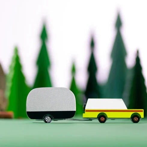Candylab Trailer Airstream