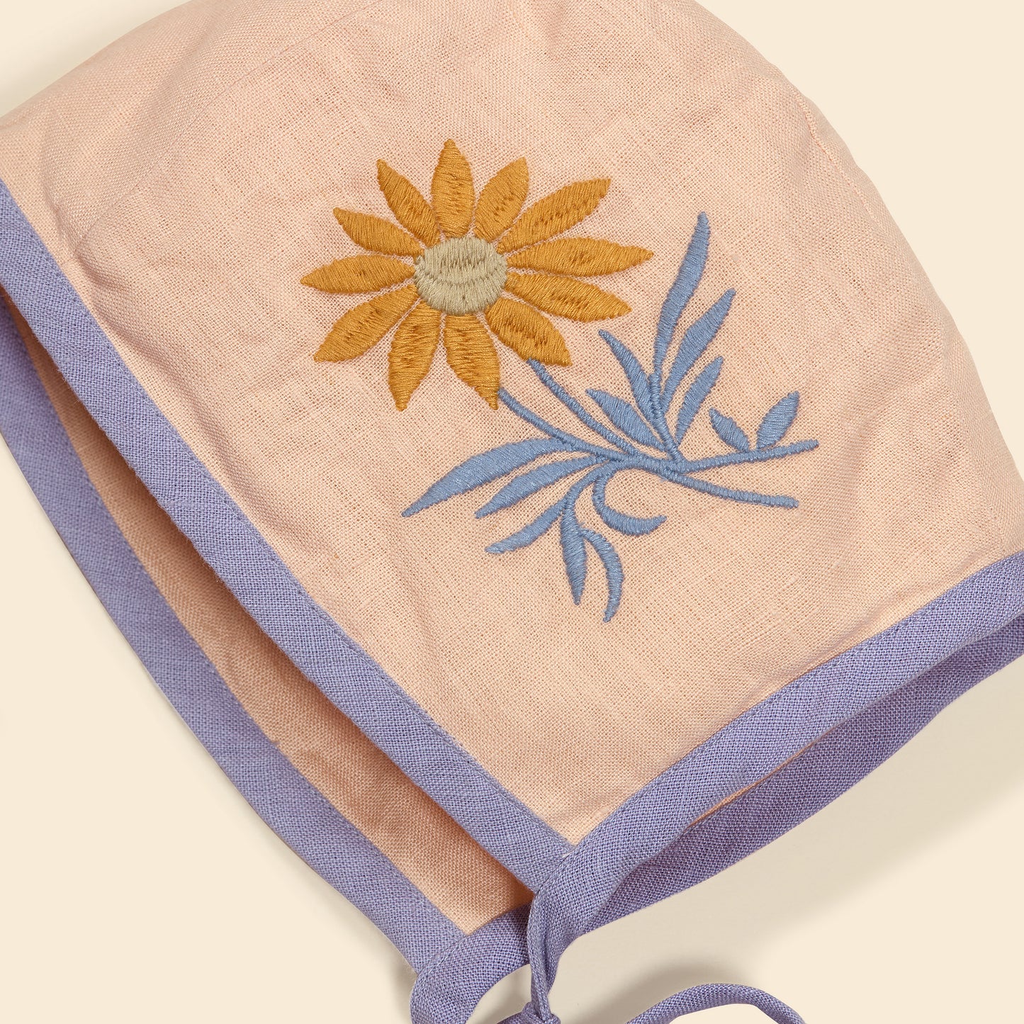 Joni Bonnet, Satin Pink