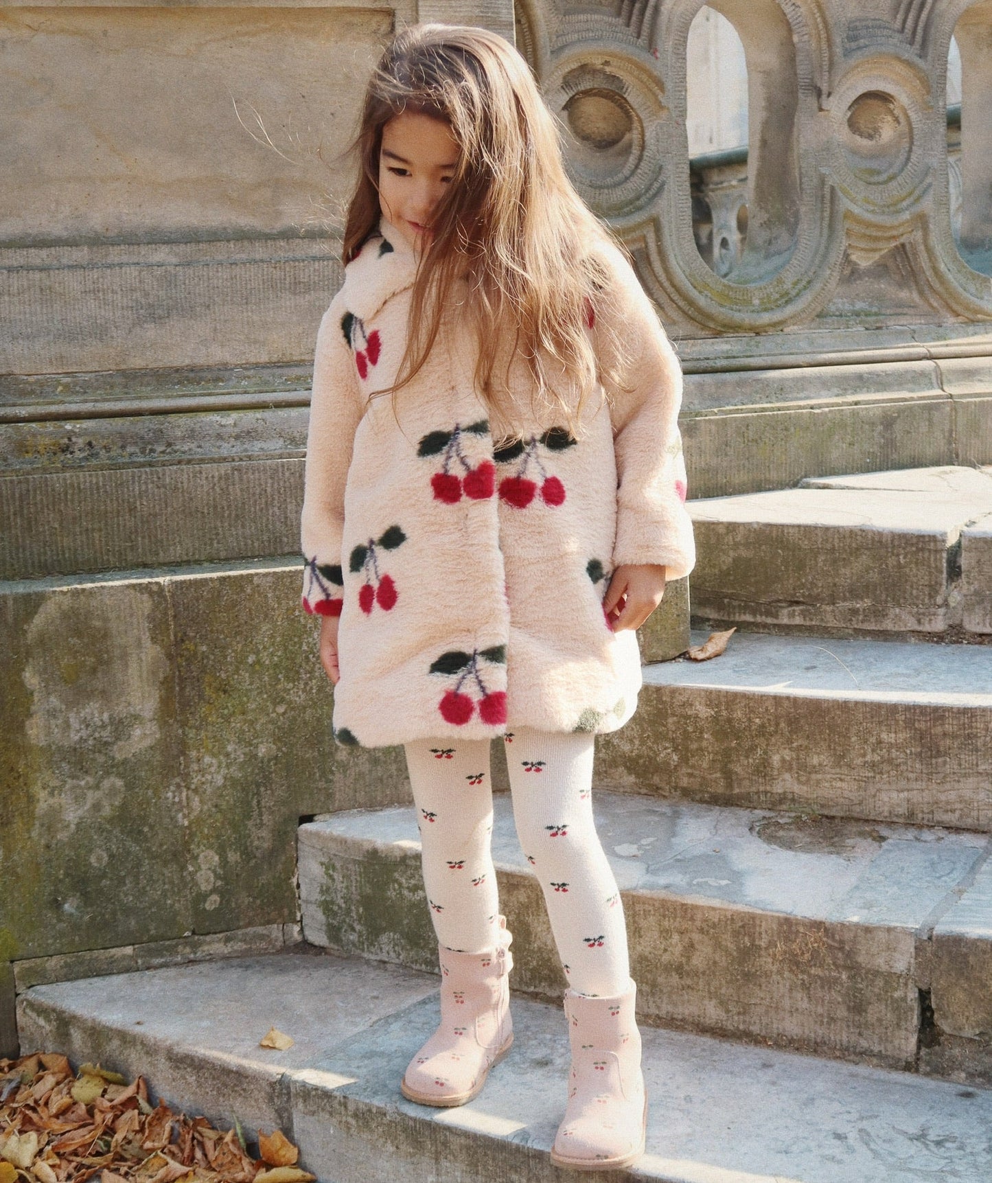 Fuzzie Coat, Ma Grande Cerise