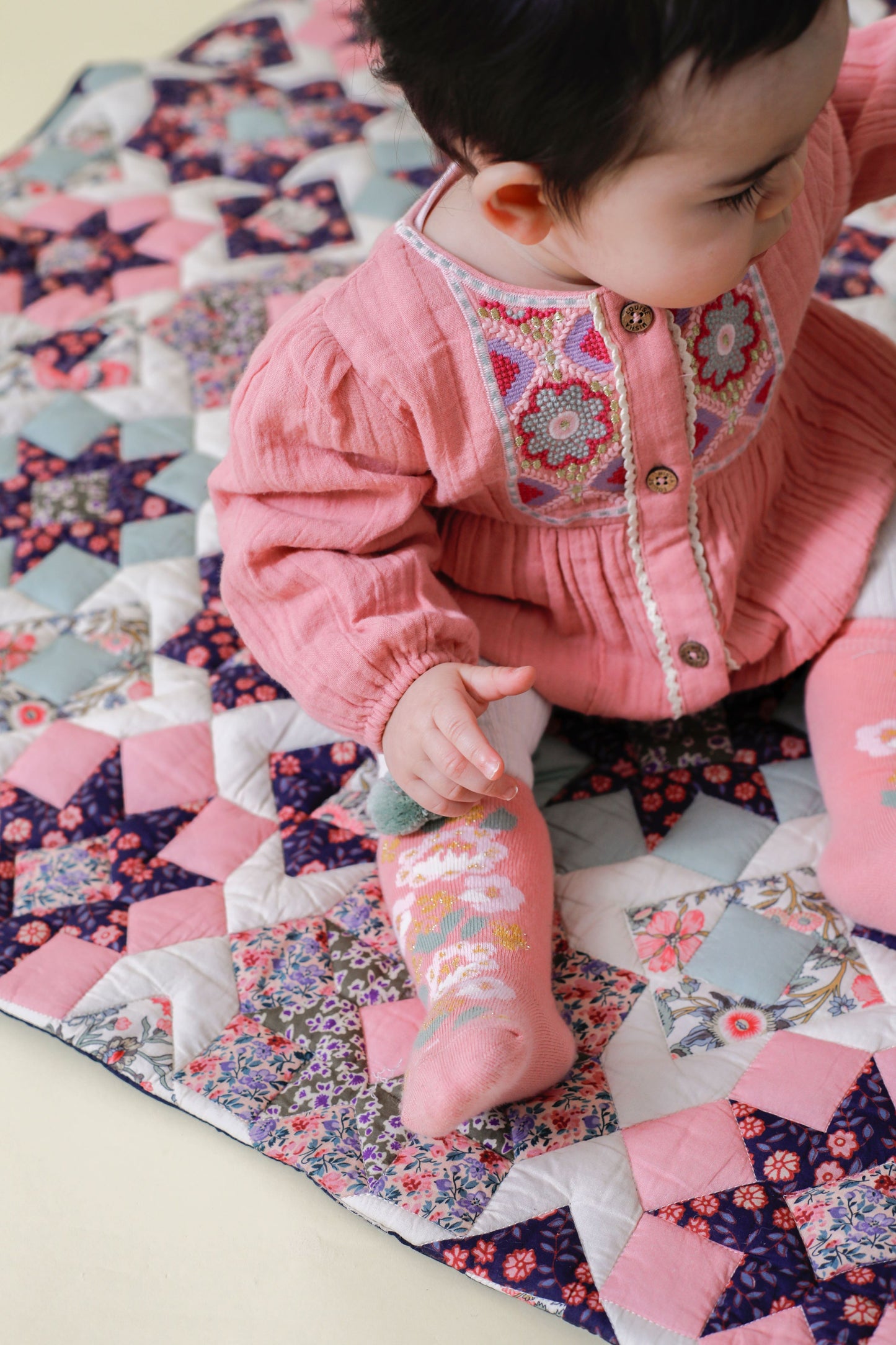 Lilana Rompers, Sienna