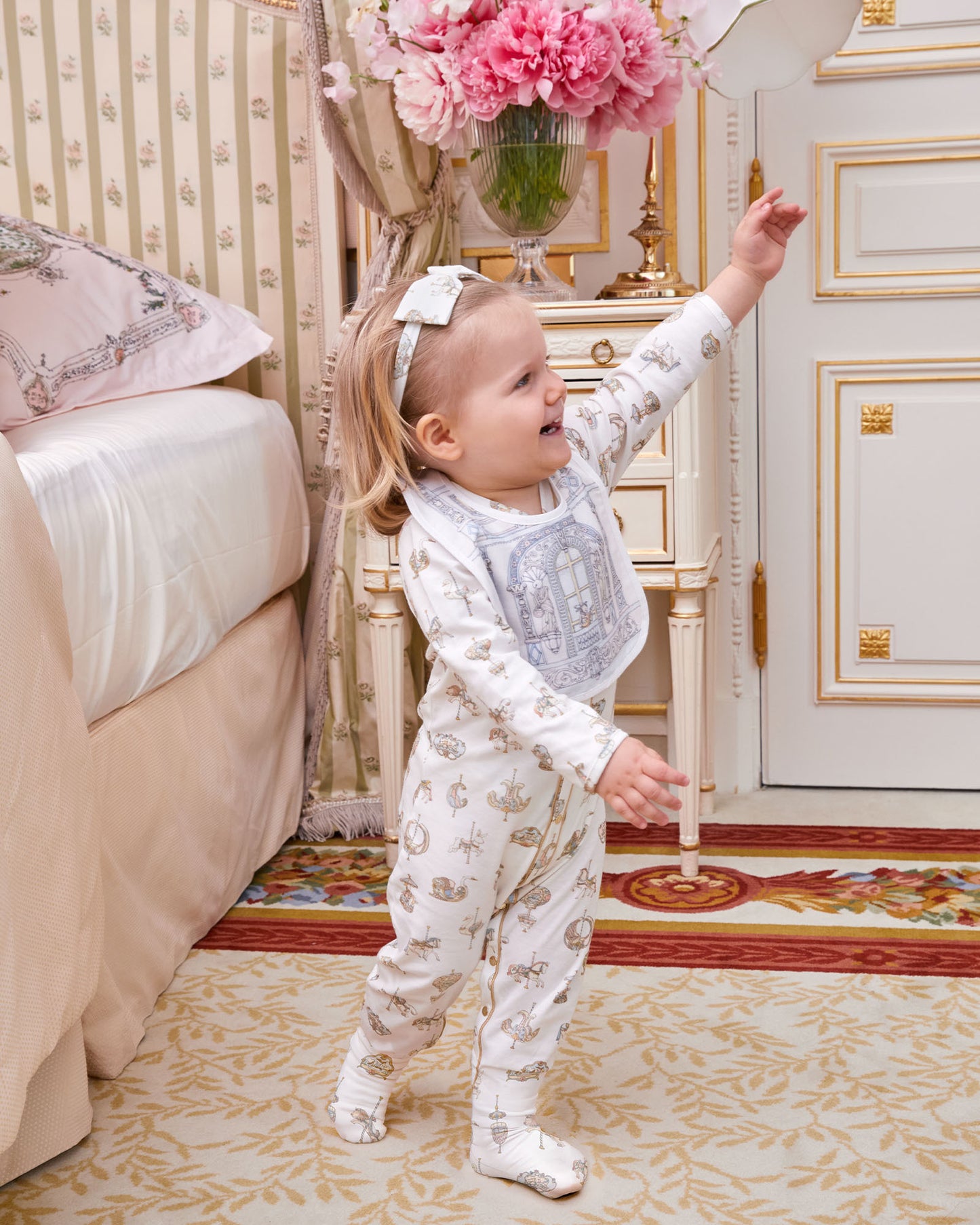 Classic Playsuit, Carousel