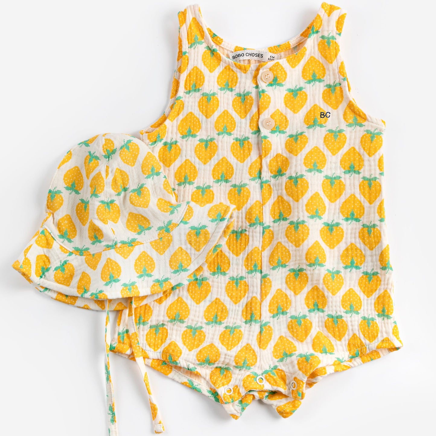 Strawberry All Over Gift Set, White