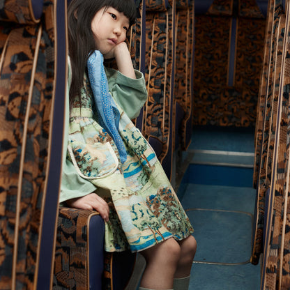 Bibi Pinafore, Lakeview Scene