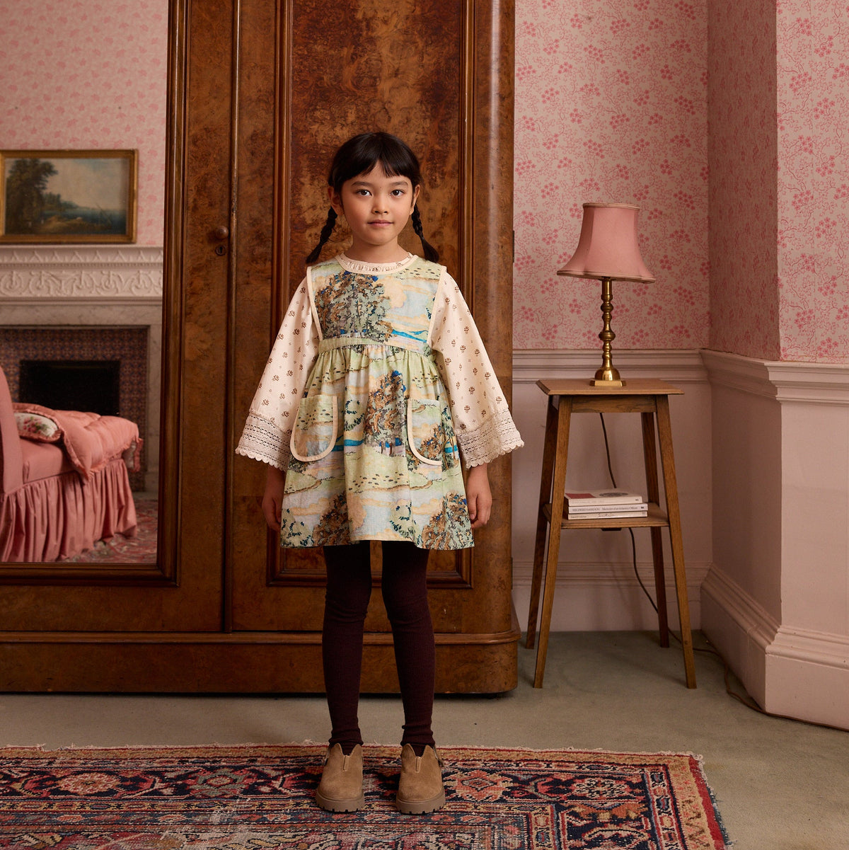 Bibi Pinafore, Lakeview Scene