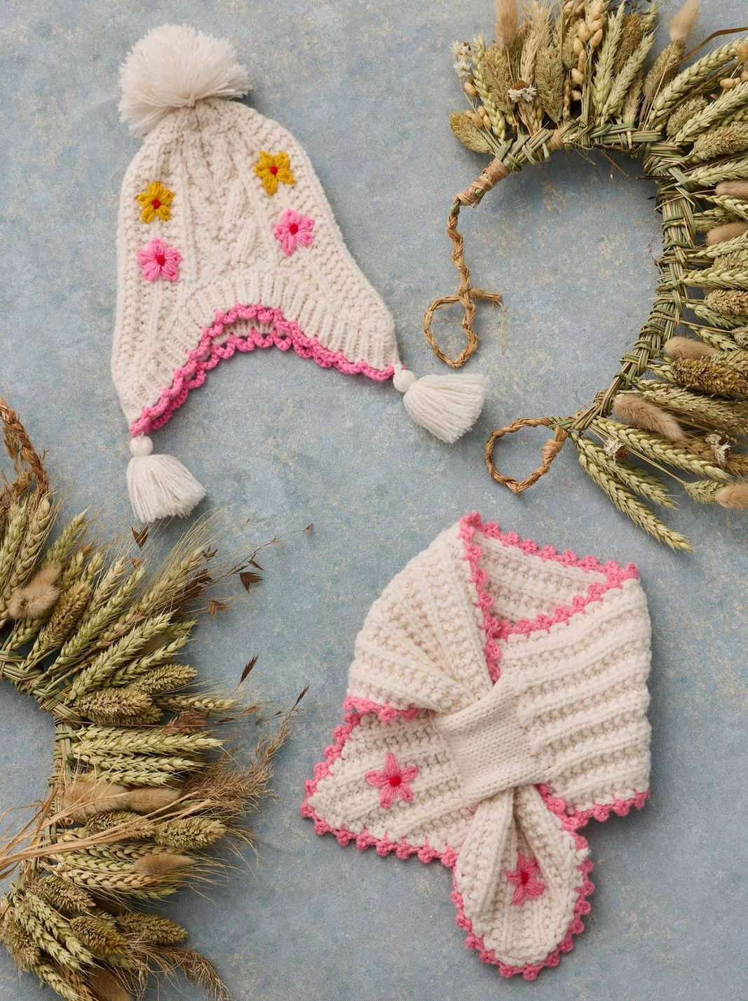 Hapiness Neck Warmer, Cream