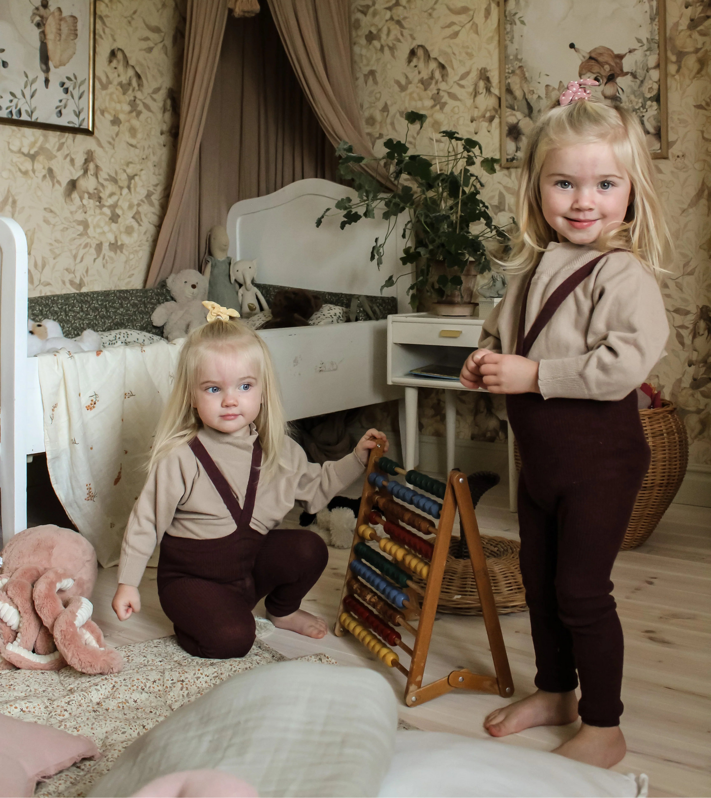 Silly Silas Ribbed Footless Tights, Fig Blend