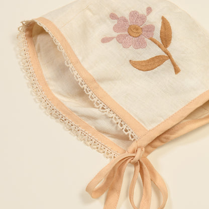 Josephine Bonnet, Cream