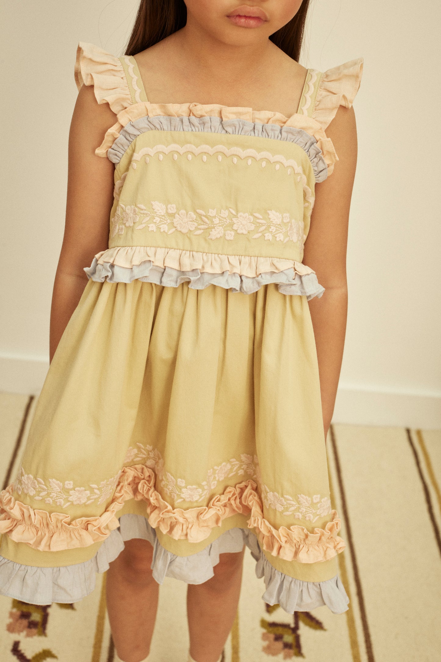 Lucinda Sundress, Cloud