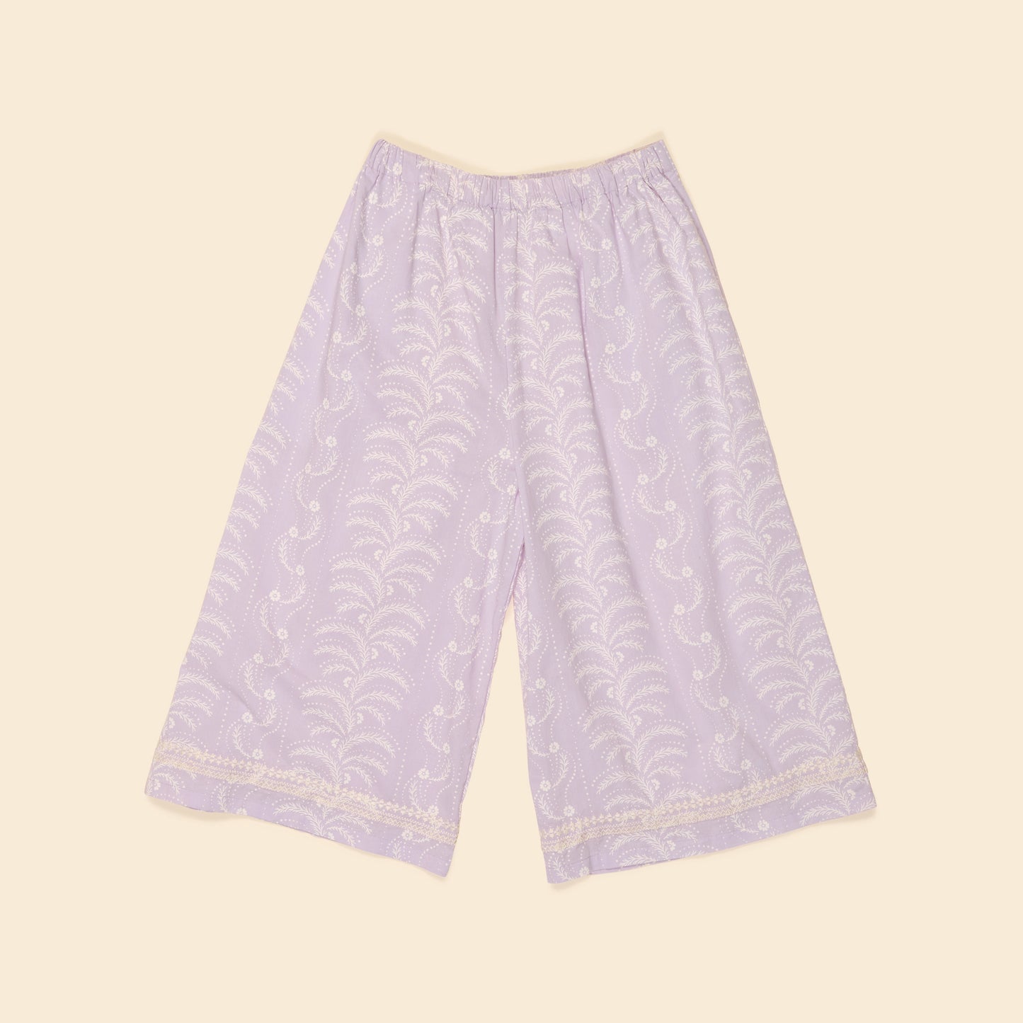 Millie Trouser, Wallflower
