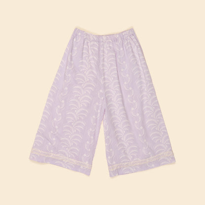 Millie Trouser, Wallflower