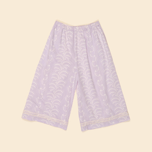 Millie Trouser, Wallflower