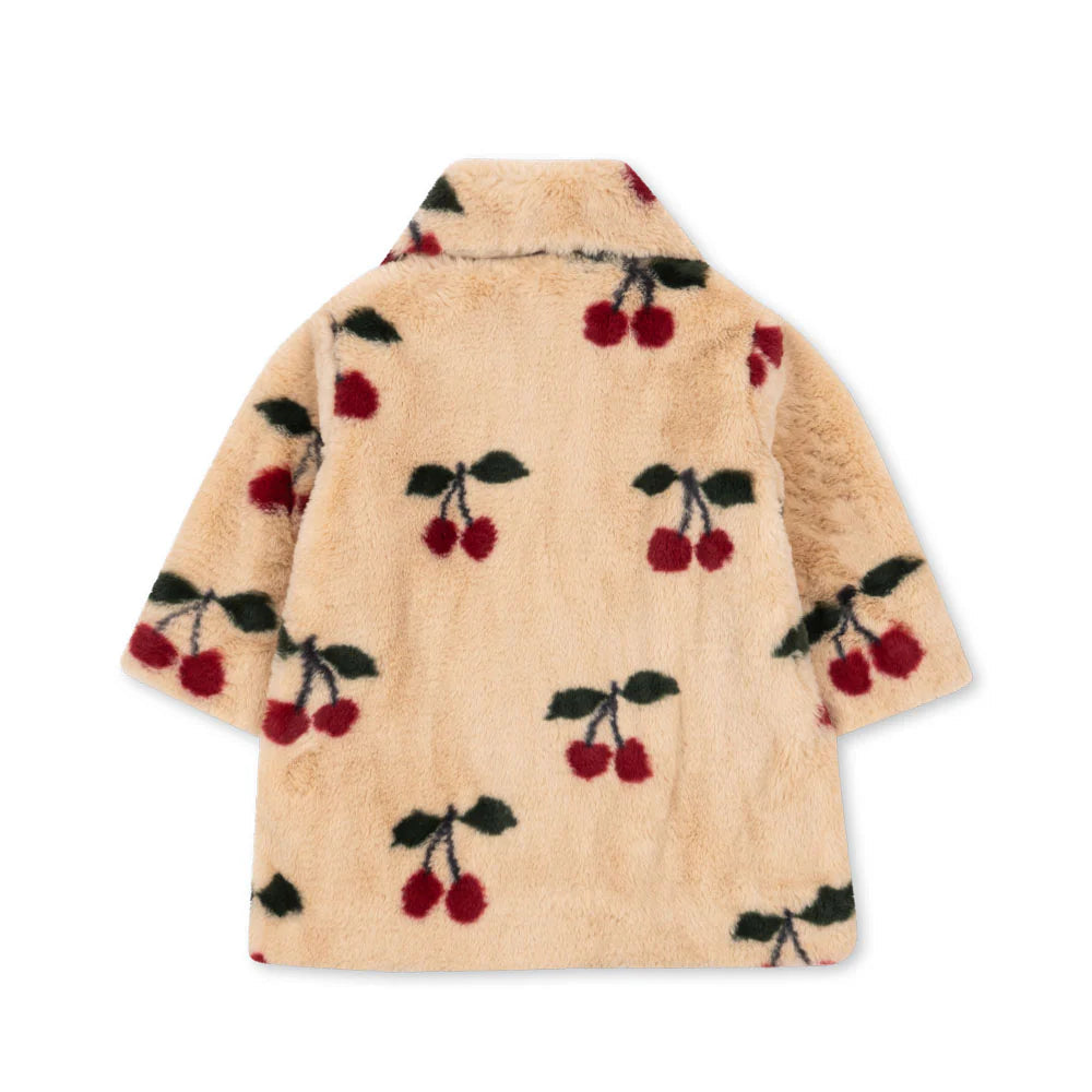 Fuzzie Coat, Ma Grande Cerise