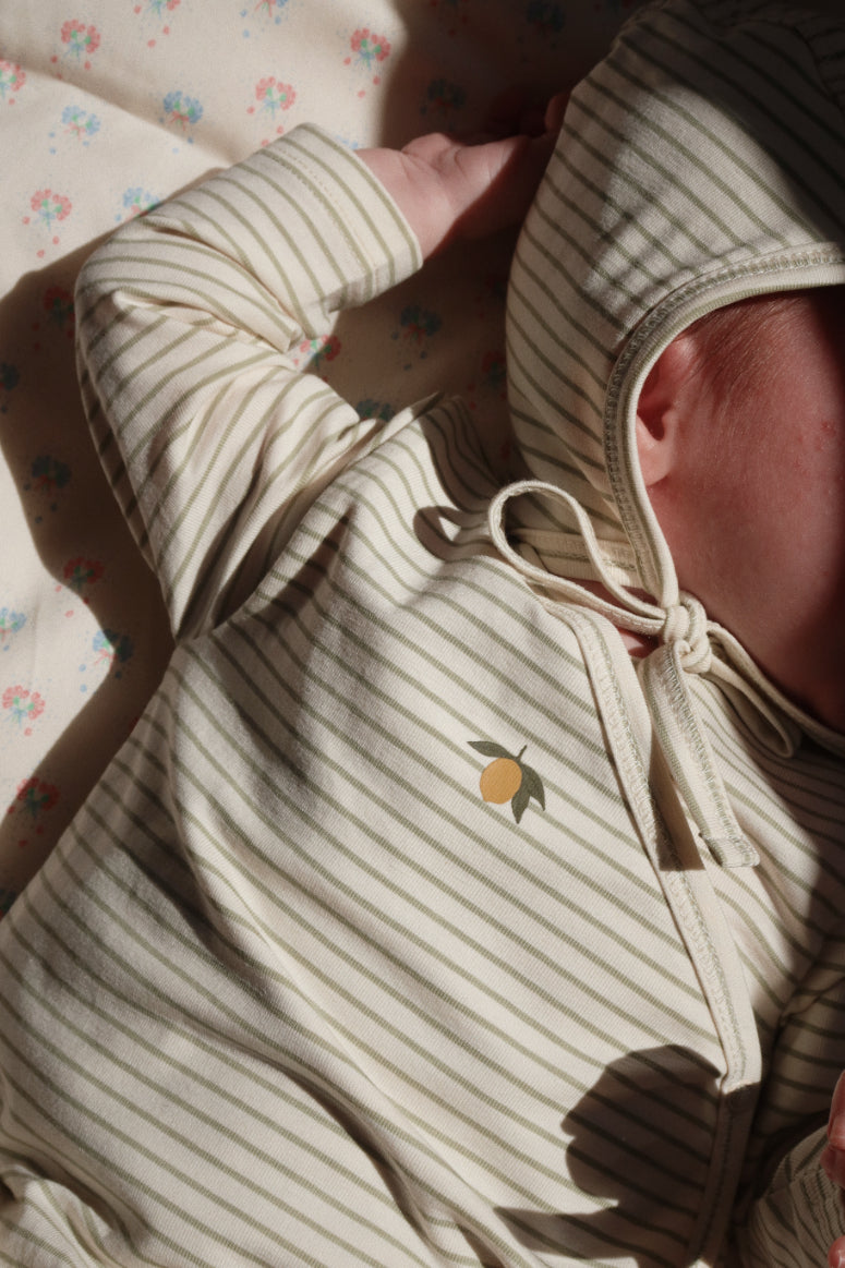 Basic Newborn Onesie GOTS, Tea Stripe